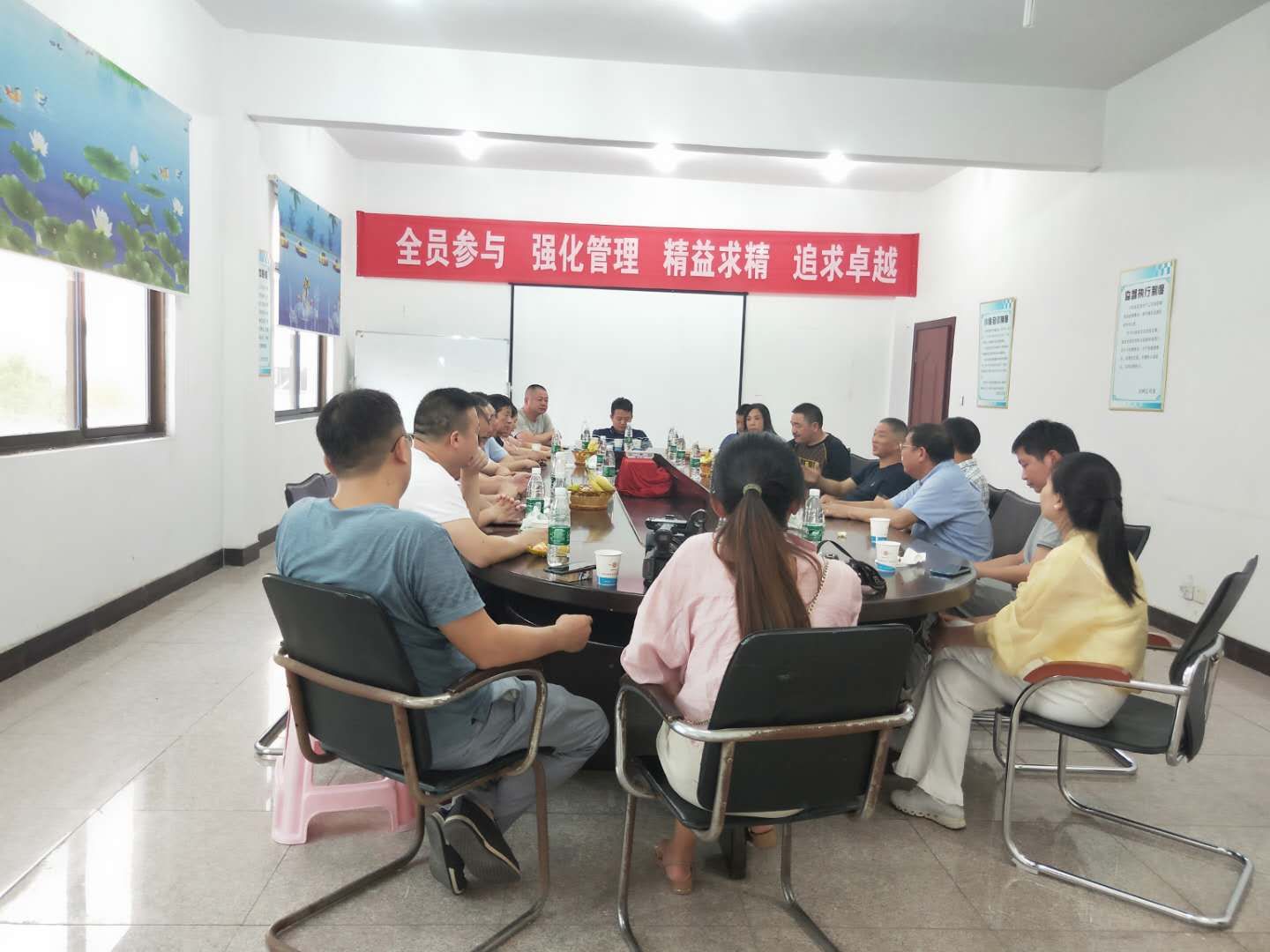 情系企業(yè) 心系民生--縣政協(xié)占夢來主席一行領(lǐng)導(dǎo)蒞臨眾利指導(dǎo)工作
